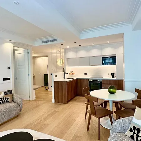 דירה Opera Promenade 4 Renovated 3 Bedrooms Balcony Sea View Ac *
