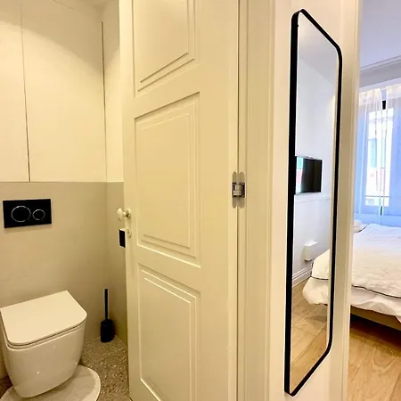 Opera Promenade 4 Renovated 3 Bedrooms Balcony Sea View Ac דירה